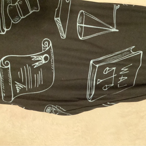 Justice Leggings by LuLaRoe - Picture 4 of 6